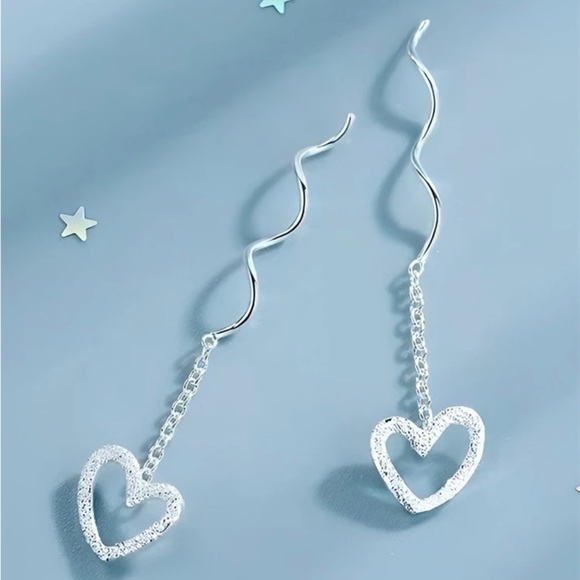 Sterling Silver Heart Dangle Earrings 🥰 - Picture 2 of 4